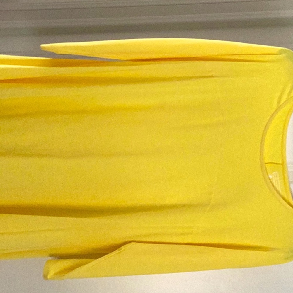 Cute yellow size L Coolibar top